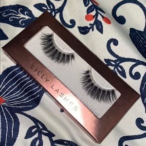 lilly lashes